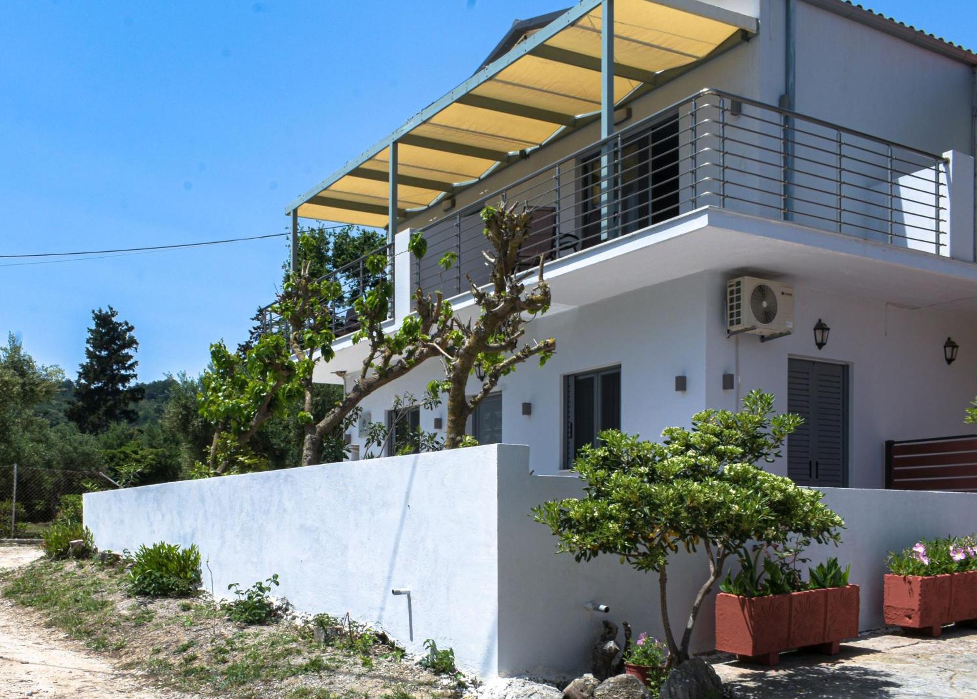 Casa Di Mare - Studios And Apartments On The Beach Vasilikos  Exterior photo