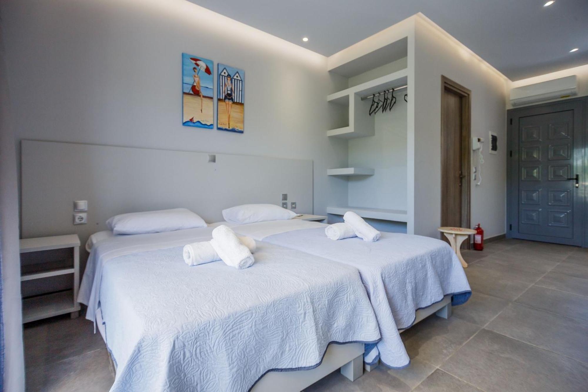 Casa Di Mare - Studios And Apartments On The Beach Vasilikos  Exterior photo