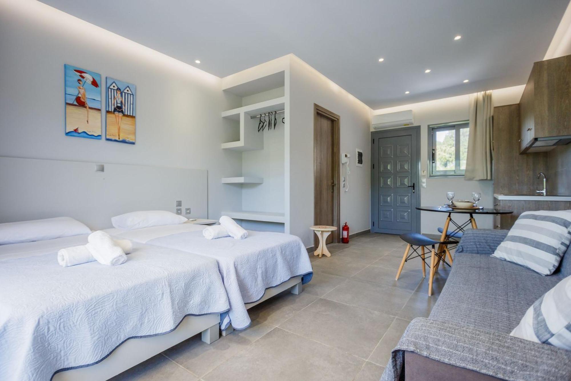 Casa Di Mare - Studios And Apartments On The Beach Vasilikos  Exterior photo