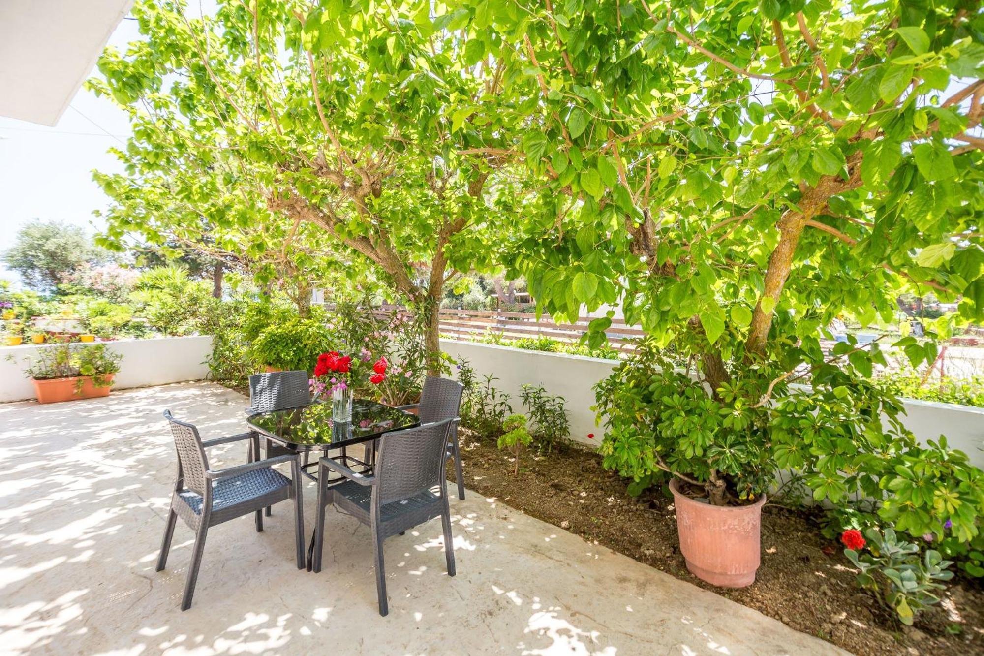Casa Di Mare - Studios And Apartments On The Beach Vasilikos  Exterior photo