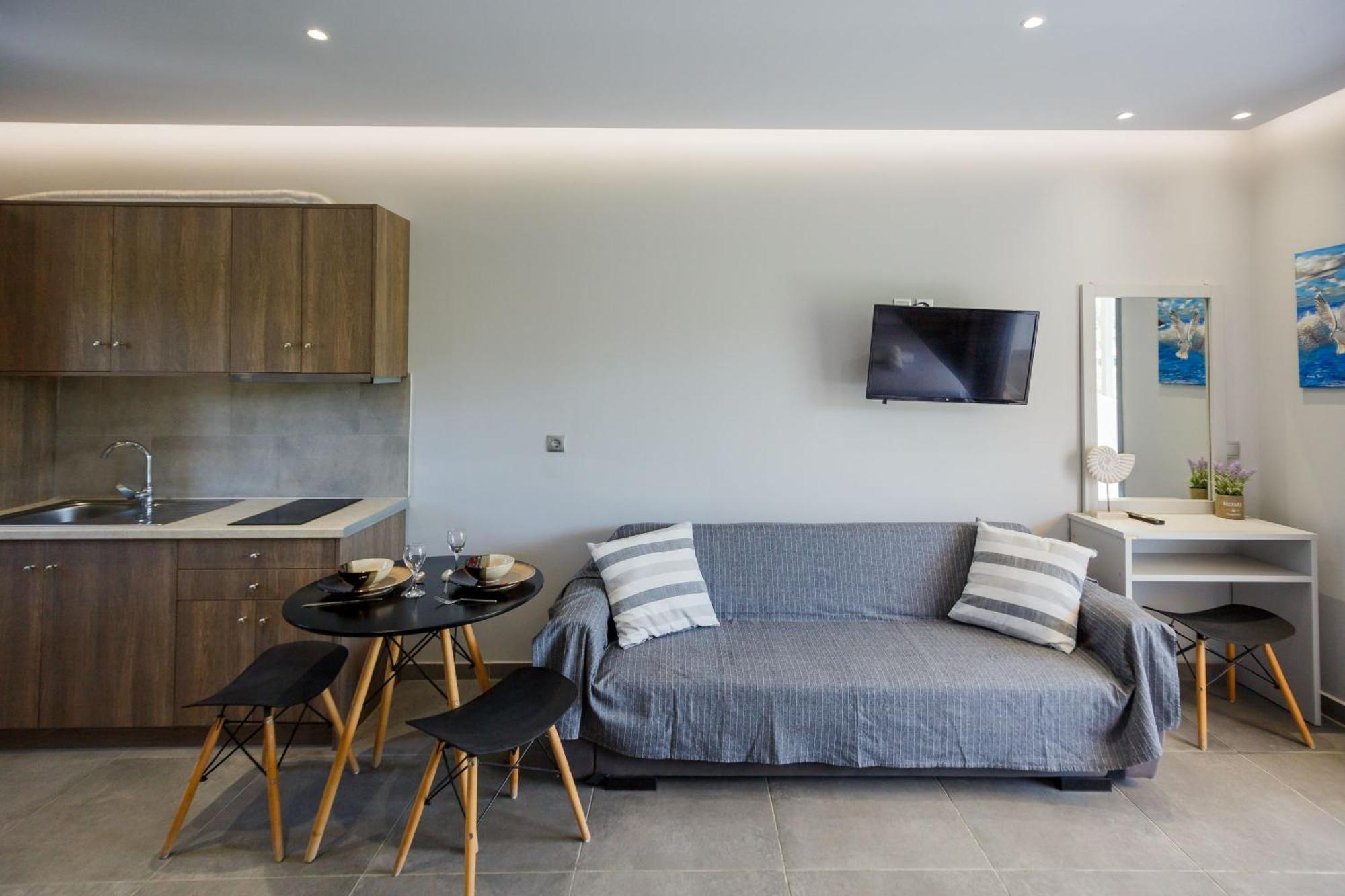 Casa Di Mare - Studios And Apartments On The Beach Vasilikos  Exterior photo