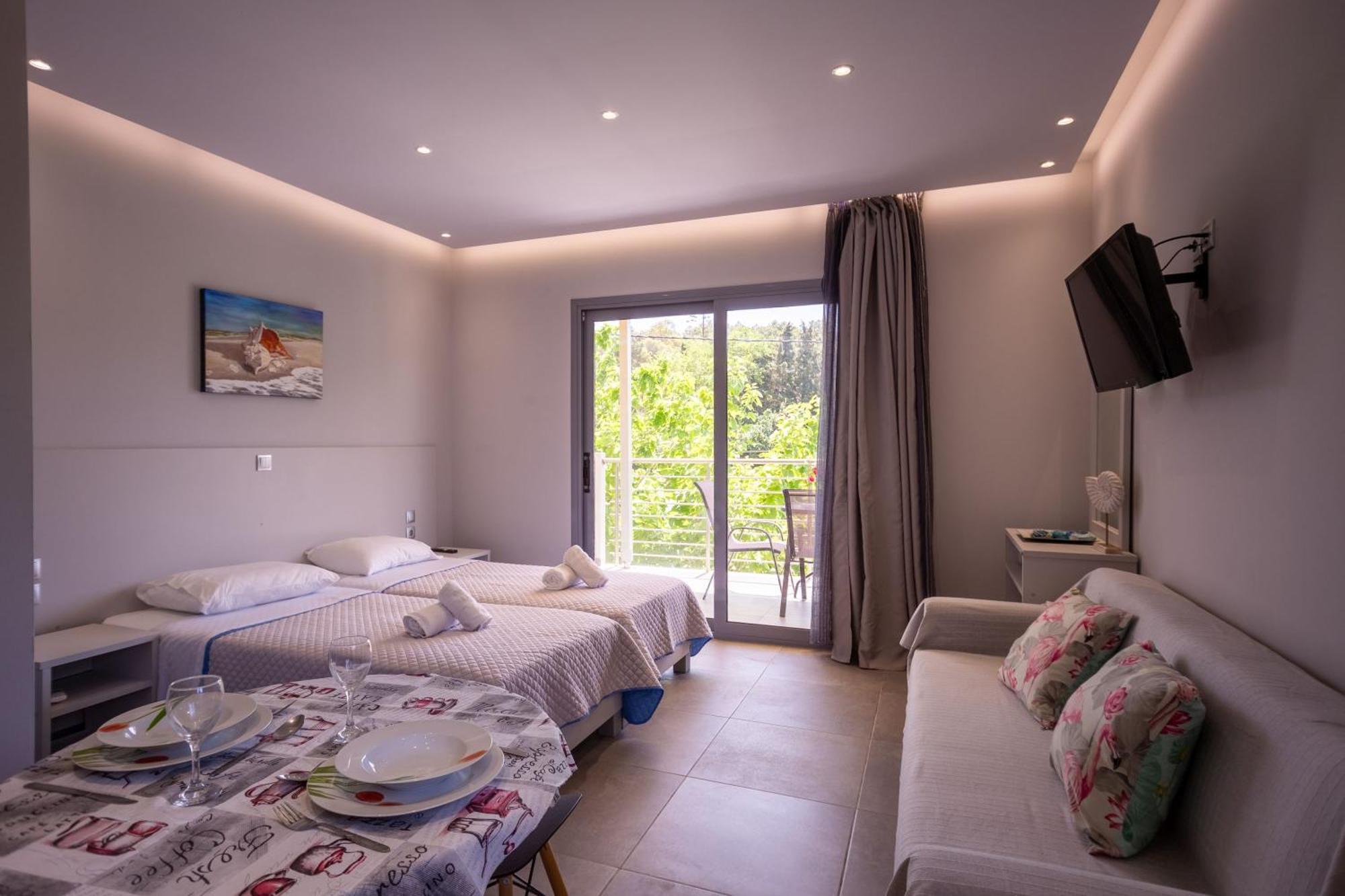 Casa Di Mare - Studios And Apartments On The Beach Vasilikos  Exterior photo